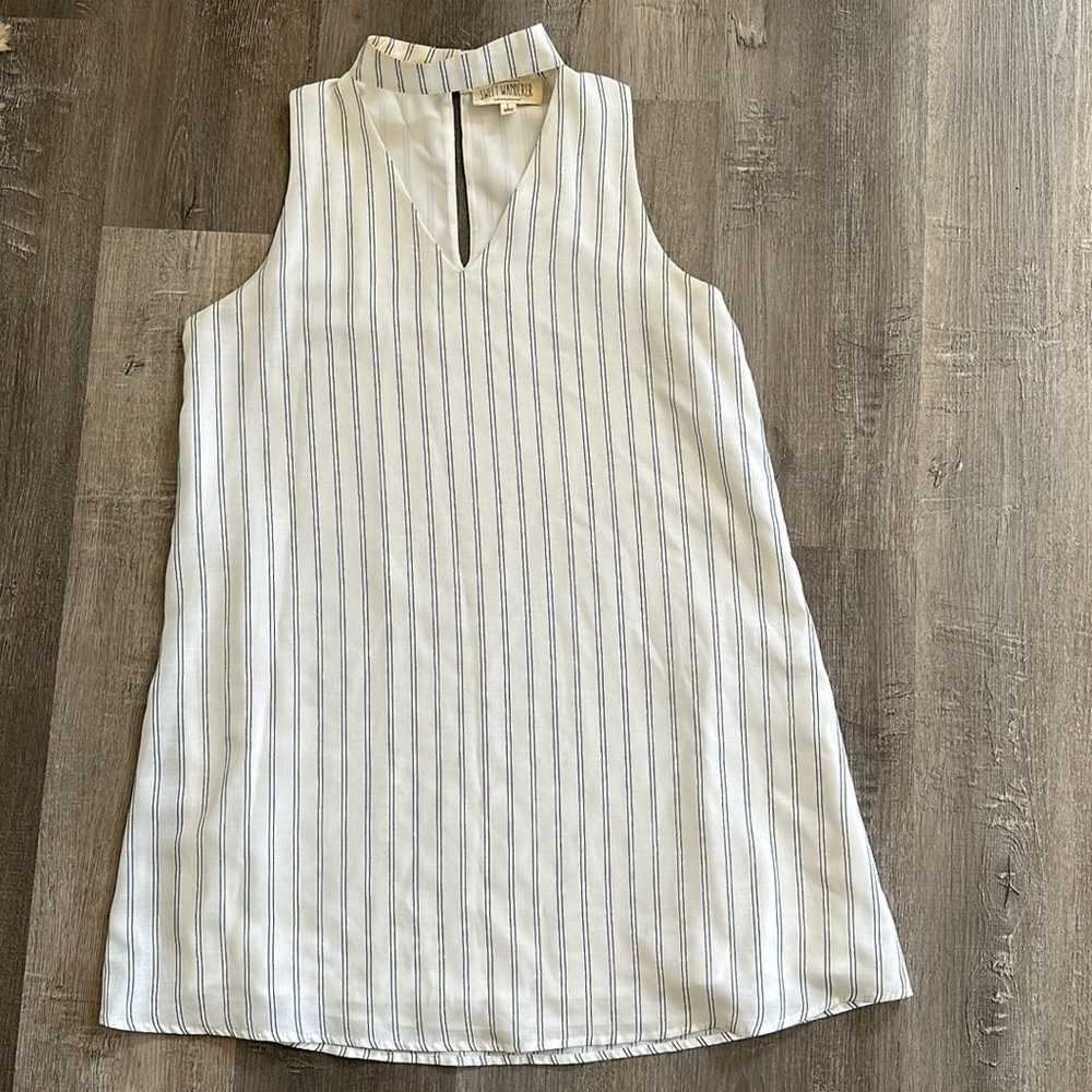 White striped dress 🤍
